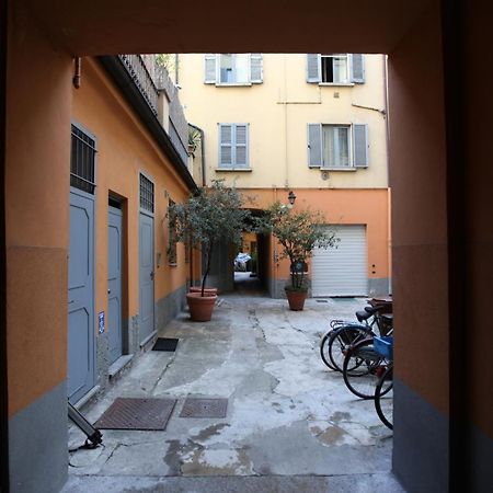 Amazing Apartment In City Center With Balcony Milano Exteriör bild