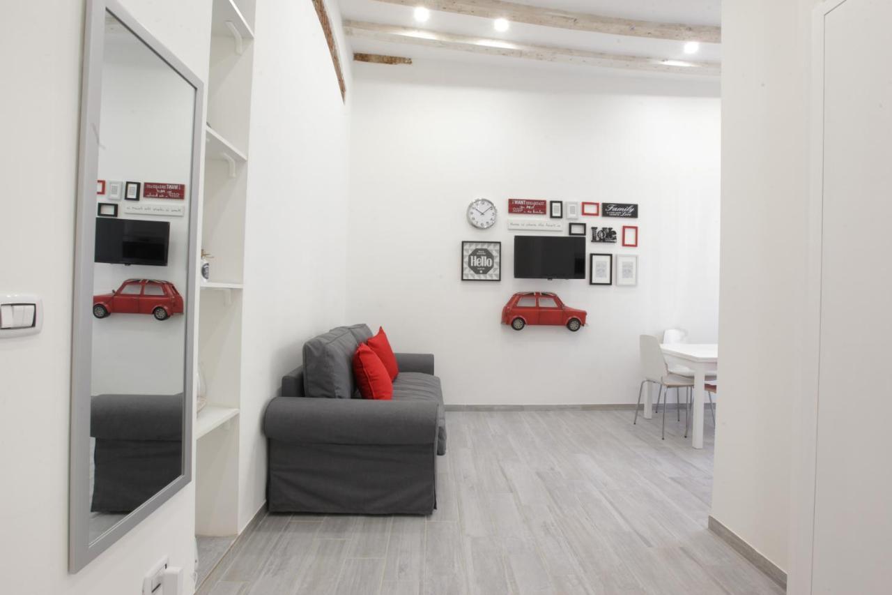 Amazing Apartment In City Center With Balcony Milano Exteriör bild