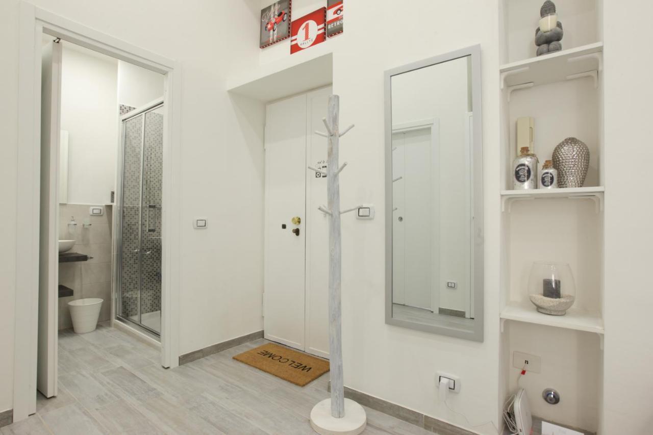 Amazing Apartment In City Center With Balcony Milano Exteriör bild