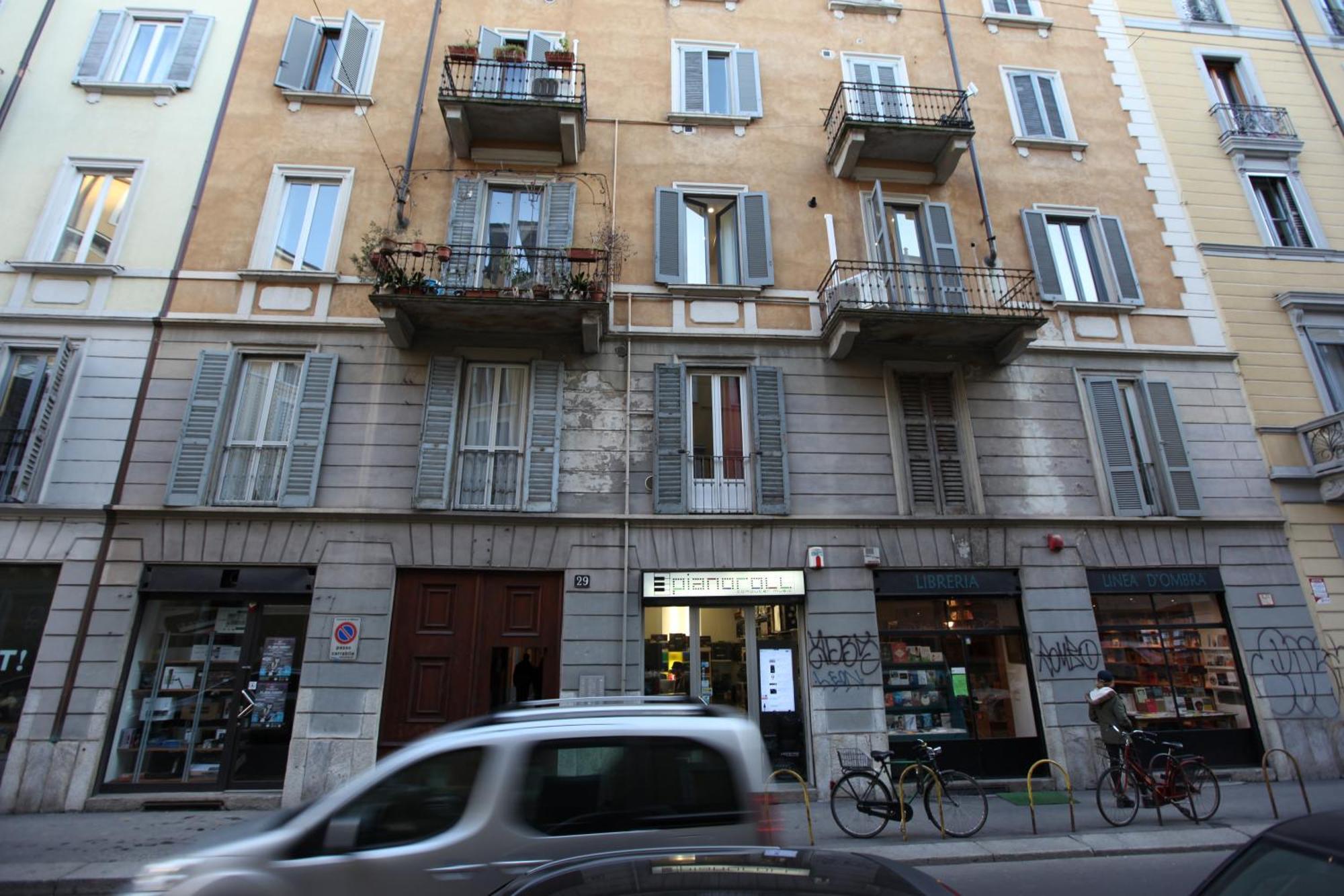 Amazing Apartment In City Center With Balcony Milano Exteriör bild