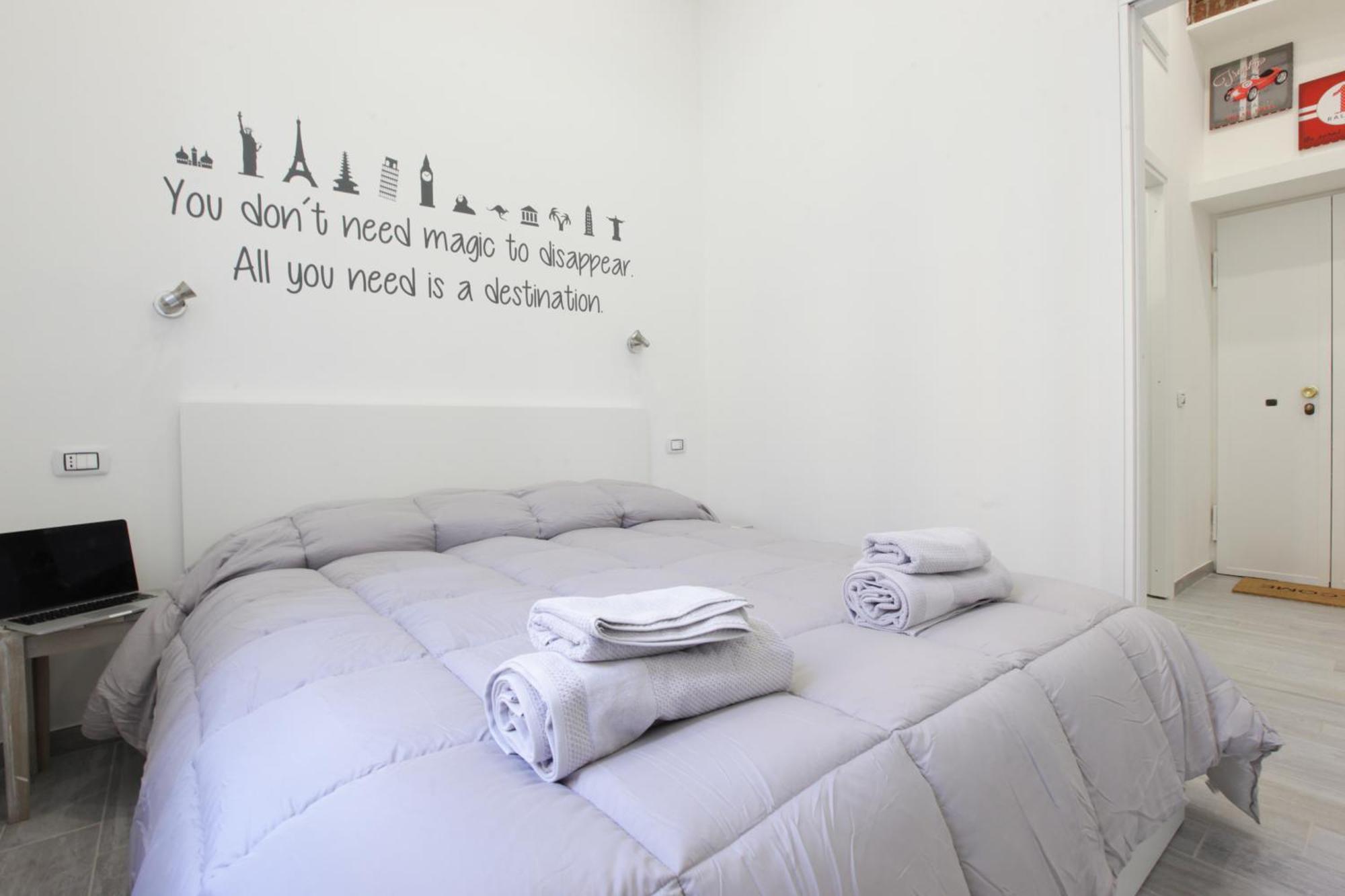 Amazing Apartment In City Center With Balcony Milano Exteriör bild