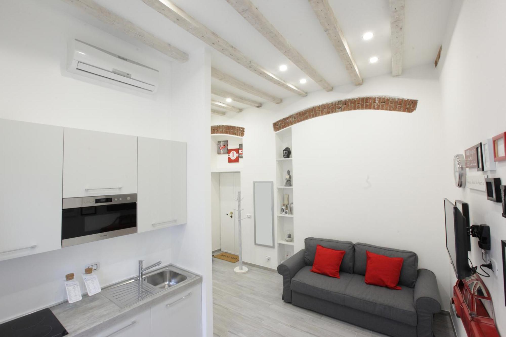 Amazing Apartment In City Center With Balcony Milano Exteriör bild