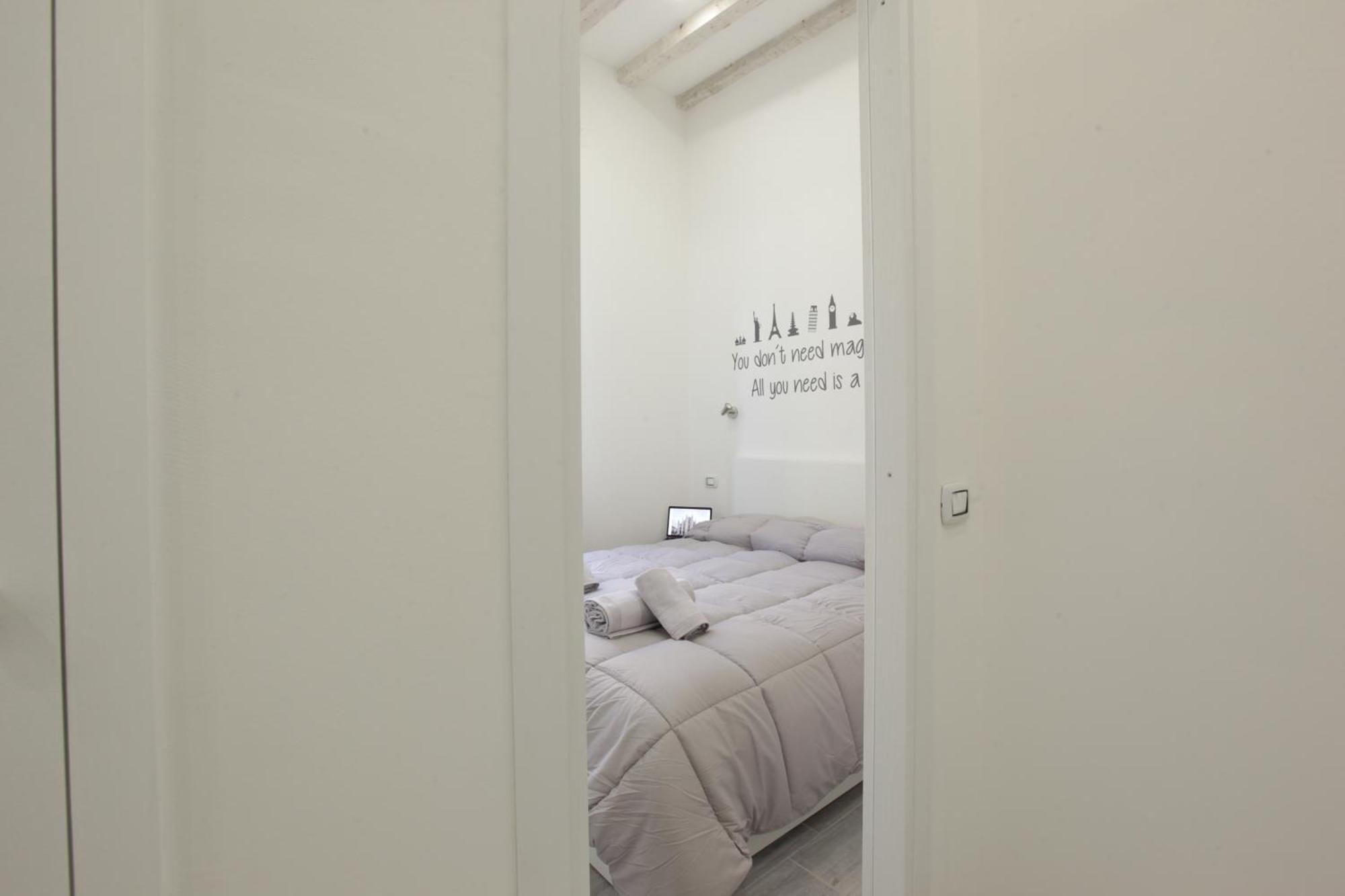 Amazing Apartment In City Center With Balcony Milano Exteriör bild